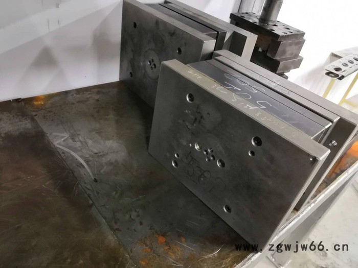 天释 五金冲压件加工厂上海高精密高难度连续拉深模具设计图3