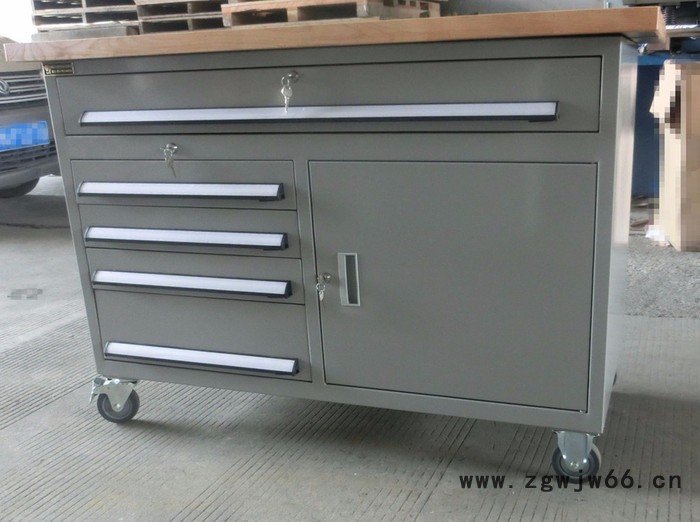 非快FKYT-5152工作台维修工作台、加工台、钳工台的需要适合模具、钳工、检测、维修组装等各种不同用途使用。图7