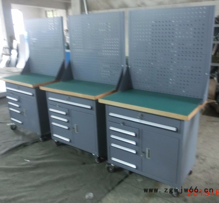 非快FKYT-5152工作台维修工作台、加工台、钳工台的需要适合模具、钳工、检测、维修组装等各种不同用途使用。图6