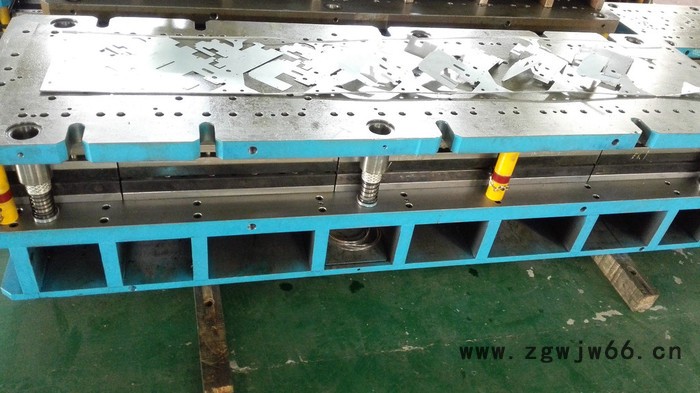 机械五金加工模具连续模 金属五金制品钣金件 单冲模单工序模拉伸模定制图4