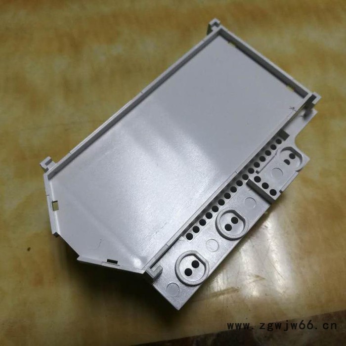 电表壳 背光板 仪表壳 注塑件 注塑件厂家 注塑加工 注塑加工厂 塑胶零件 塑胶制品 塑胶模具 艾姆耐斯AMNC-785图2