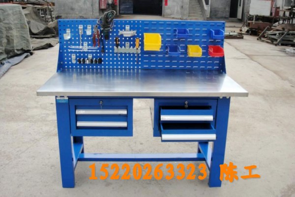 不锈钢钳工台-00_conew1