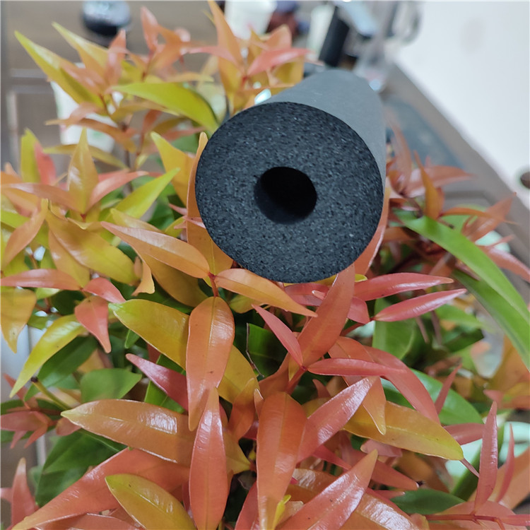 b1橡塑保温材料 防冷凝水空调保温隔热材料 防火阻燃海绵橡塑板