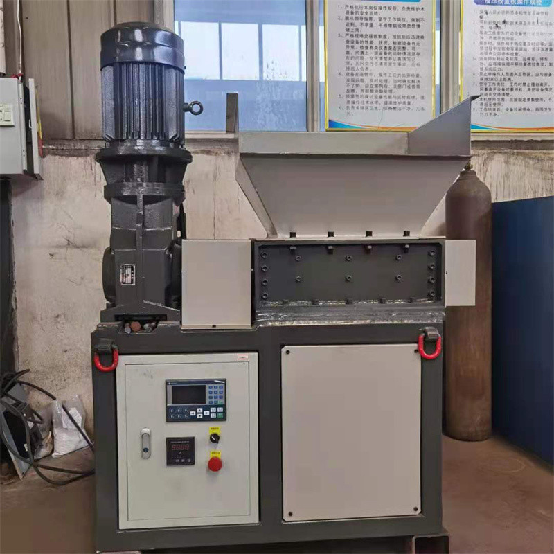 pvc发泡板撕碎机 废铜转子撕碎机 卓泰大型保温材料撕碎机