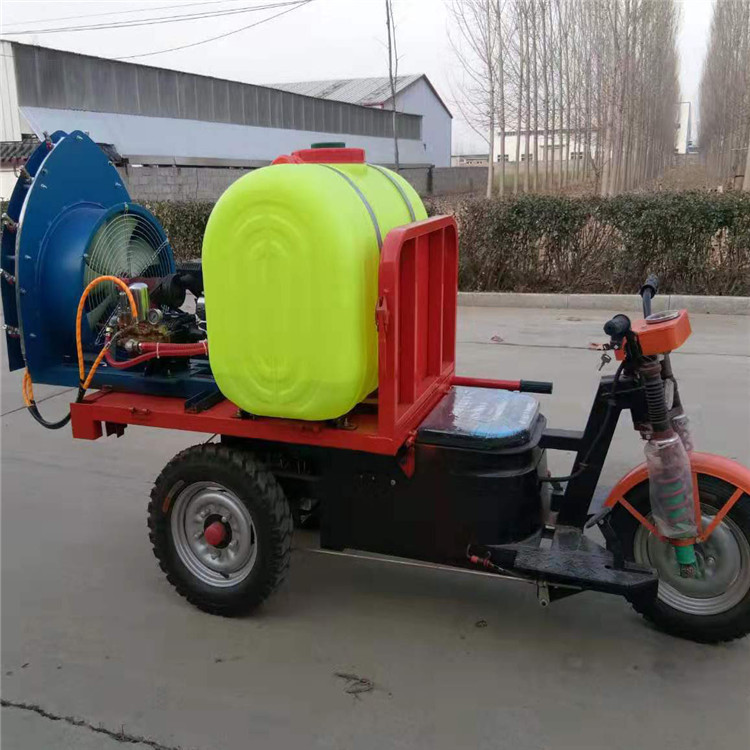 枝江宽幅多喷头打药机灵活自如