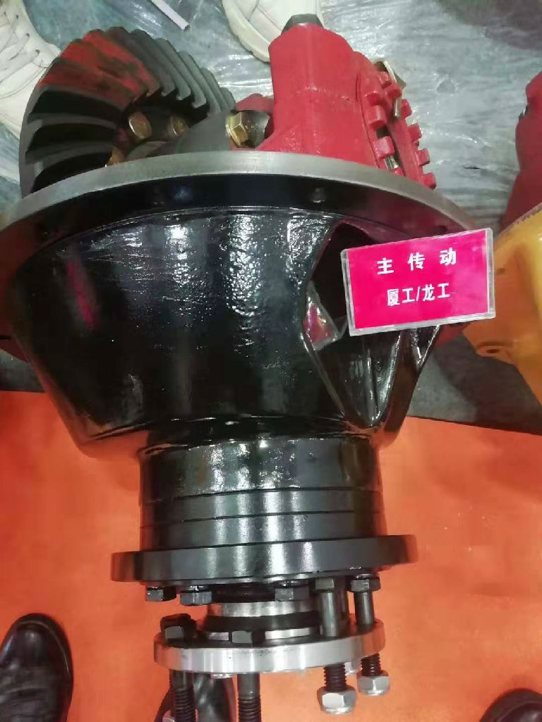 弘鼎工程机械 供应徐工压路机气弹簧 发电机厂家