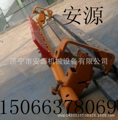 重型二道聚氨酯清扫器_副本