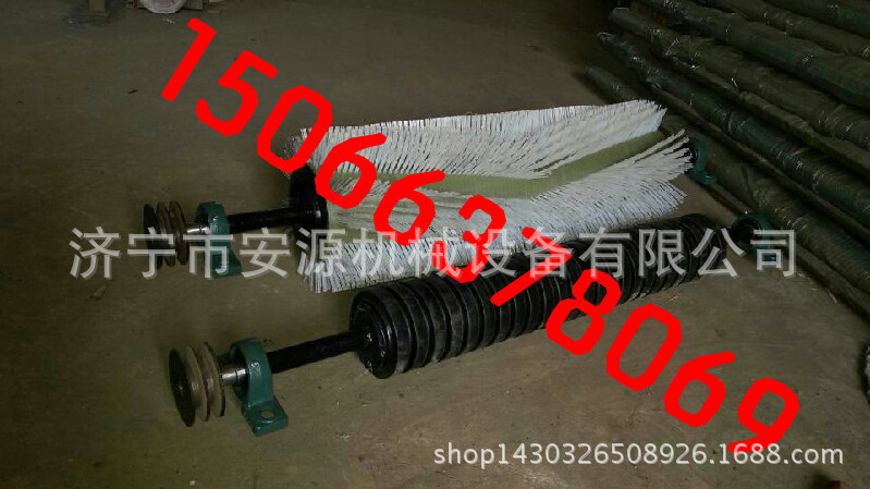 被动滚刷清扫器(1)_副本