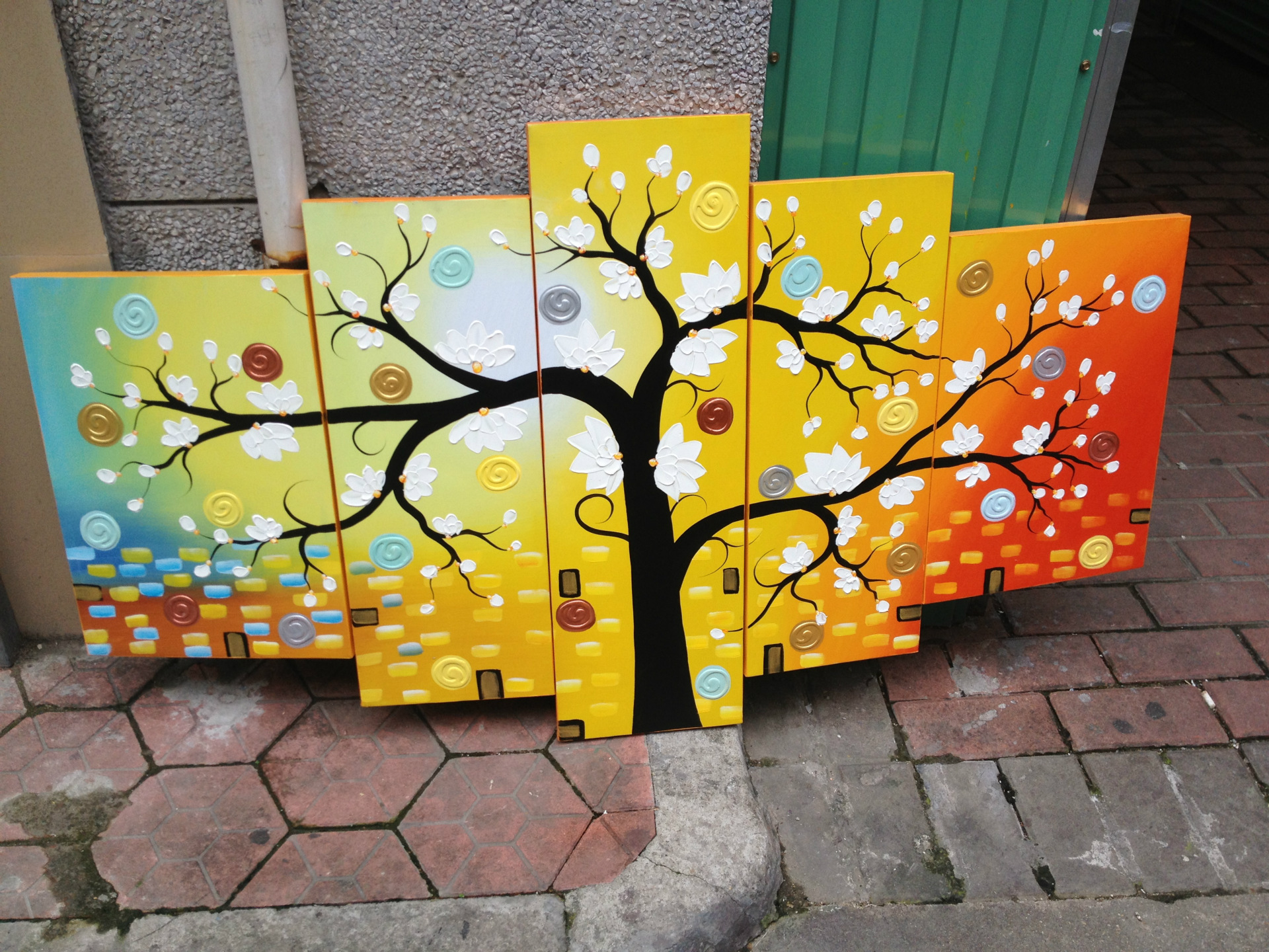 1085272509_803941643