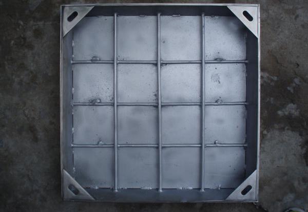 不锈钢隐形井盖3