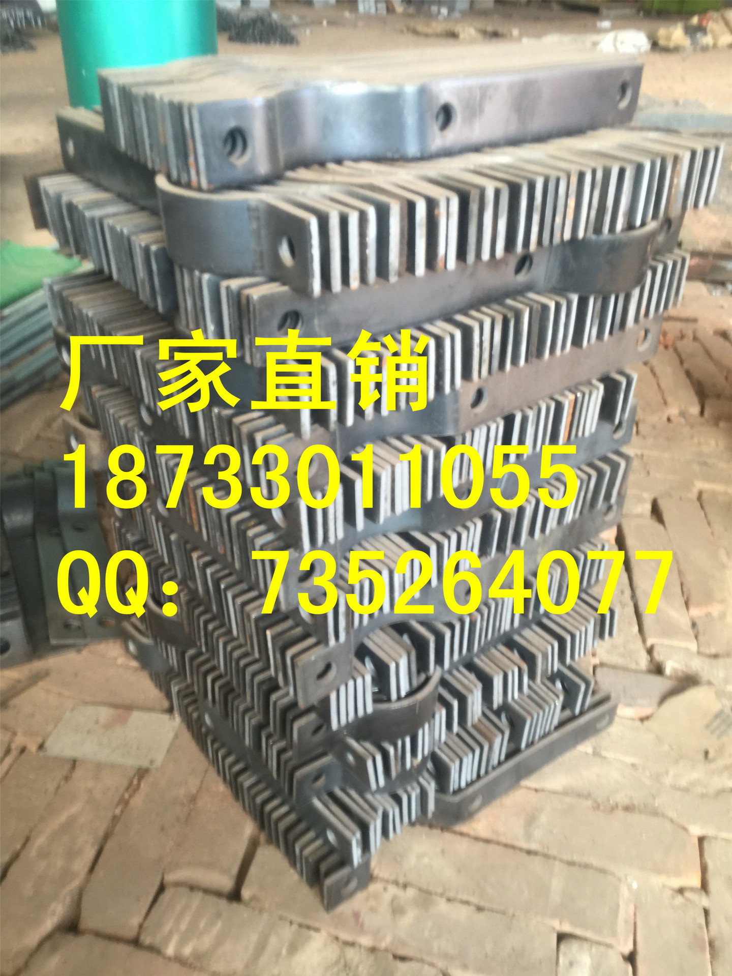 西北院D3双孔短管夹180