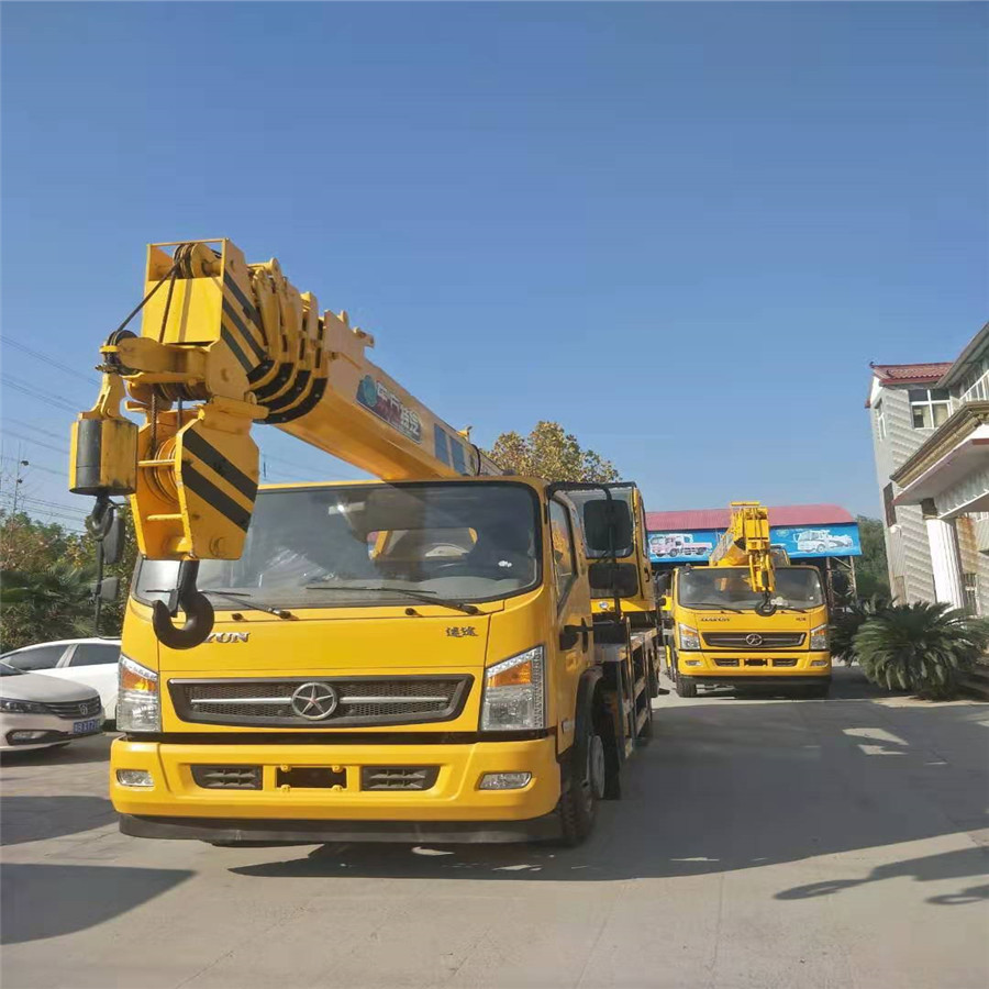 东方特汽供应起重机排名 起重机船 起重机吊钩组 质量保证 东方特汽供应起重机排名 起重机船 起重机吊钩组 质量保证