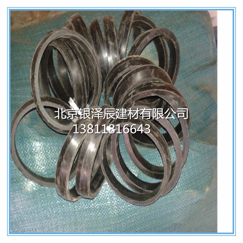 3236909444_1887194828