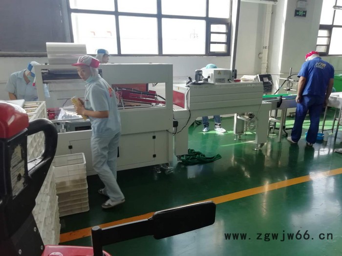厂家 挂面收缩包装机茶叶盒收缩机 护目镜热收缩包装机 防护眼镜包装机图3