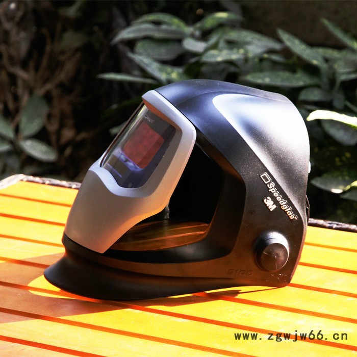 3M 9100V 自动变光焊接面罩 电焊面罩图5