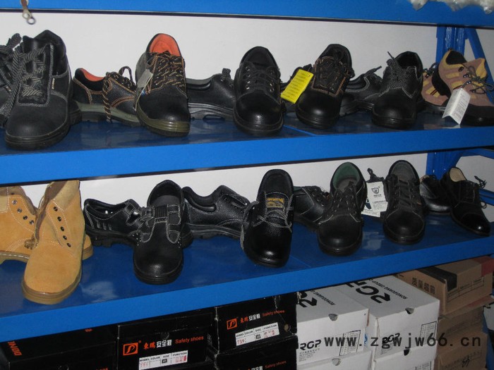 供应**安全帽图3