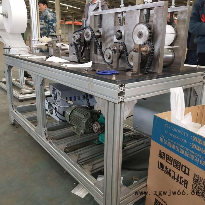 性价比高防雾霾 **滤片 竹炭**机 半自动平面口罩机图6