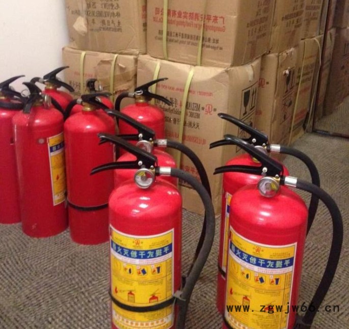 广州过期灭火器回收价格详情 广州TZL30防毒面具回收电话图3