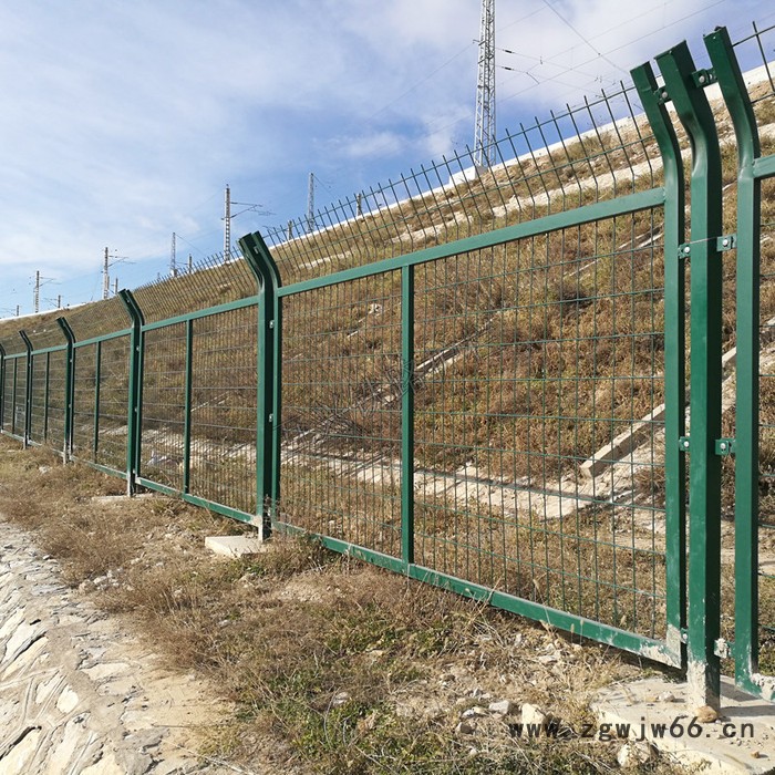 互兴【铁道隔离网】高速铁路沿线行人安全带框护栏网定做图7