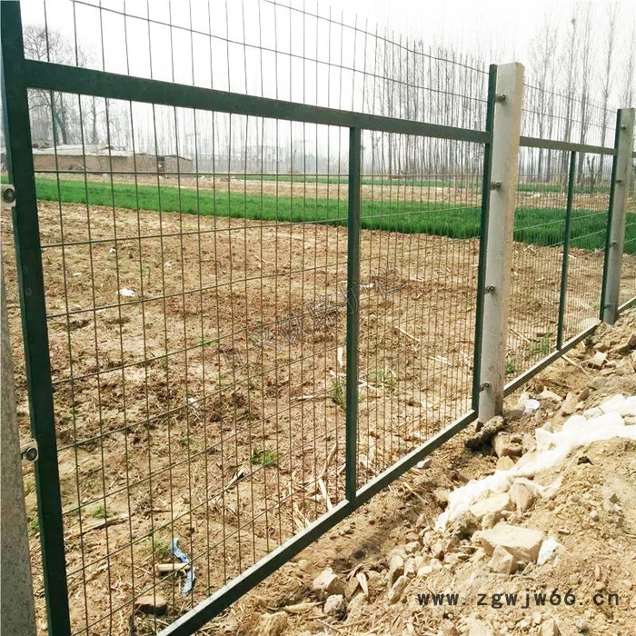 互兴【铁道隔离网】高速铁路沿线行人安全带框护栏网定做图6