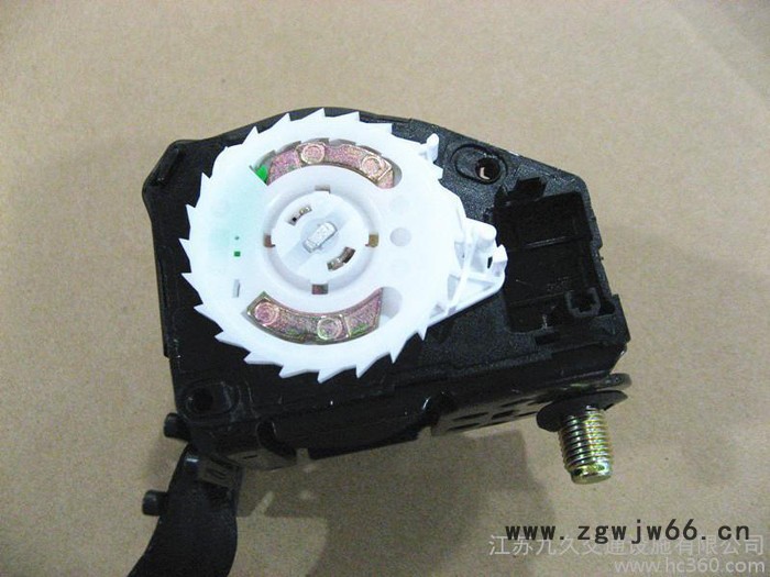 供应汽车安全带