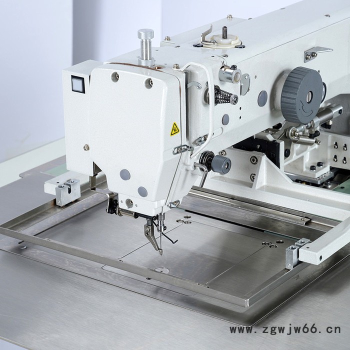 星驰牌2010G款全自动电脑车安全带硬织带宠物衣服电脑花样机图4