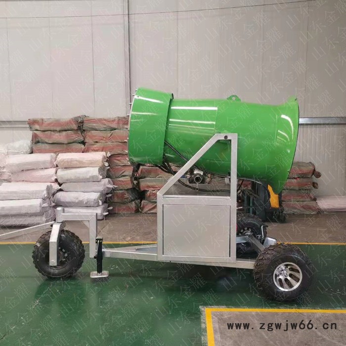造雪作业时工作人员必须穿好防护工作服 大型造雪机 国产造雪机供应图4