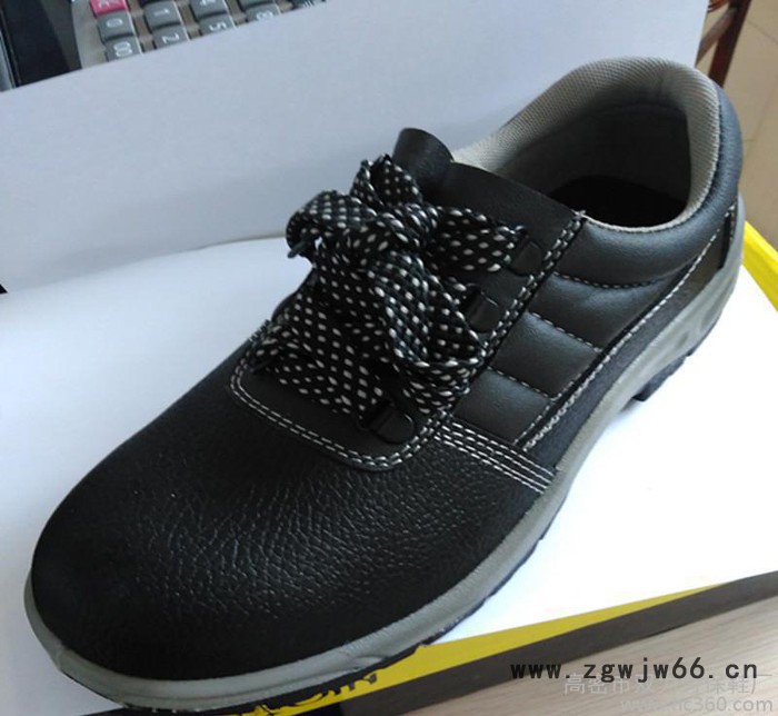 直销2016新款透气真皮防砸防刺耐油PU底安全鞋 外贸劳保鞋