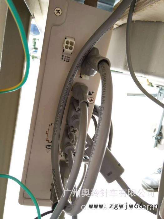 奥玲RN-4420缝纫机 粗线电脑直驱、综合送料厚料平缝机 汽车座垫、安全带、安全气囊缝纫机图3