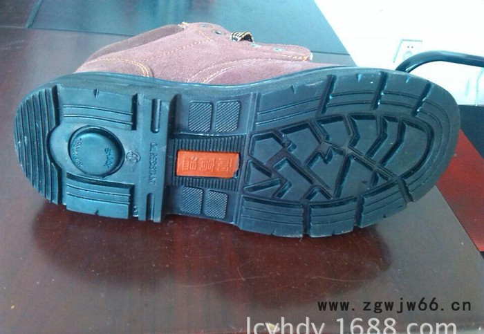 安全鞋 高温防护 反绒牛皮 绝缘劳保鞋 足部防护 电工鞋图3