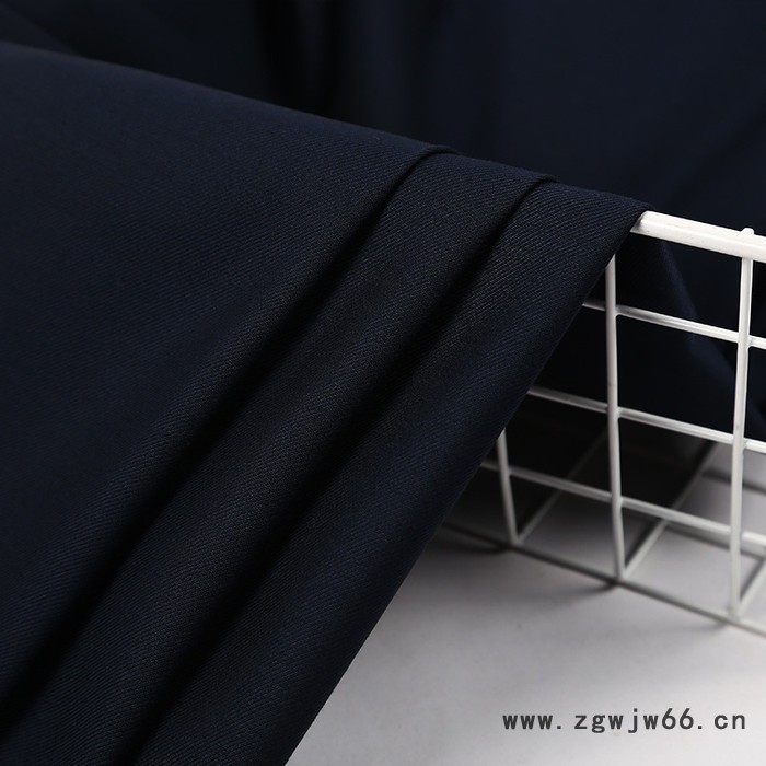 现货供应西服 工作服 制服 西裤 童装涤棉混纺面料 420克双面TR哔叽 染色斜纹时装西服面料 加厚哔叽 工装校服面料图3