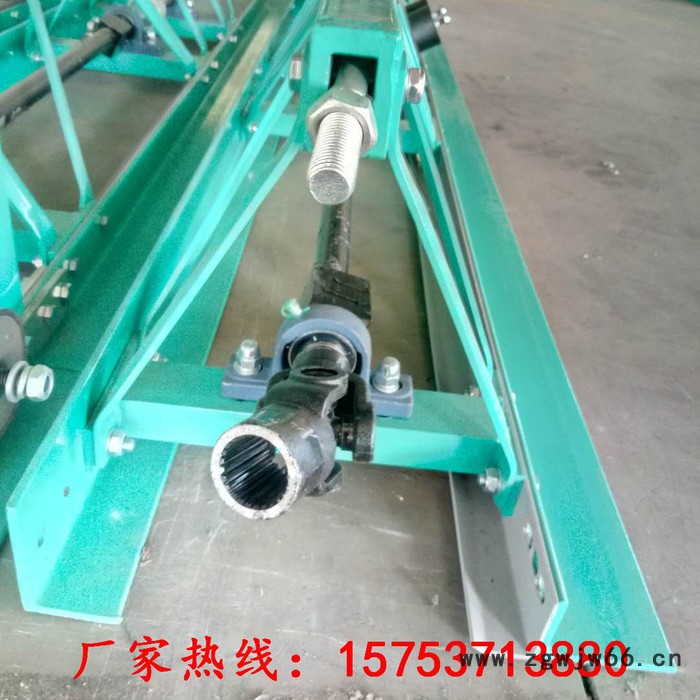 思拓瑞克三脚架框架式振动梁可拼接路面框架整平机路面提浆压实振捣梁混凝土振动梁汽油路面摊铺整平提浆机图5
