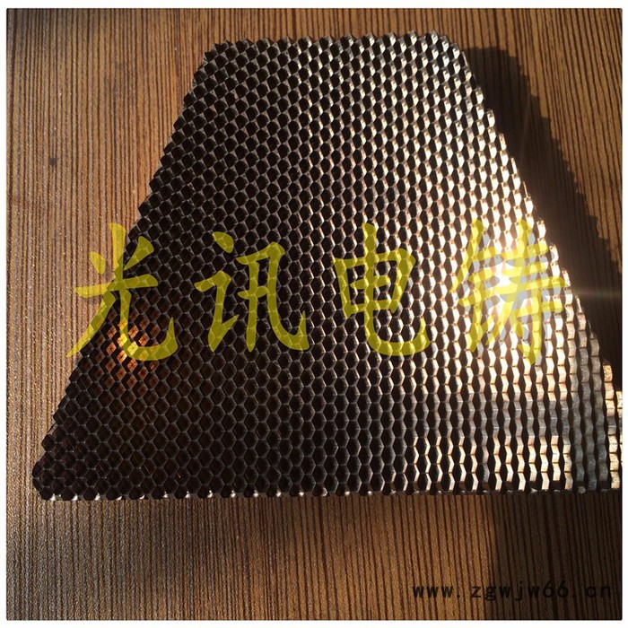 三角警示牌模芯，电铸反光模芯，大型三脚架，感叹号警示架模具，、电铸板、过美标、欧标、国标、供应自行车反光片模芯图6