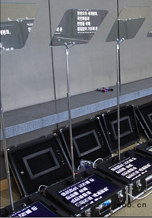 **提词器软件，专业提词器三脚架，播音员提词器，会议一体式题词器图2