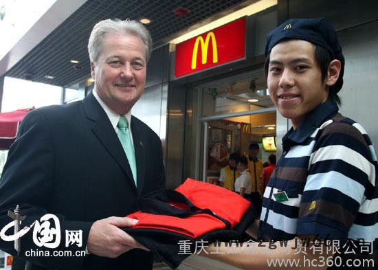 供应重庆渝北区快餐店工作服定做，重庆服务员服装订做图2