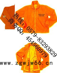 供应外贸特殊服装定做、桃皮绒夹克、公司制服、半拉链反光条工作服、