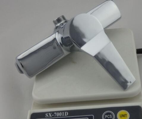 厂家批发 雅思朝上淋浴水龙头 展运隆卫浴水暖洁具图3