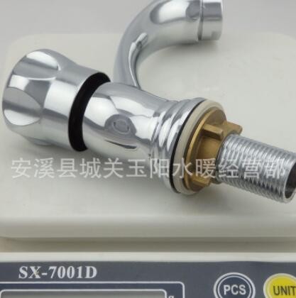 厂家供应批发 铜芯面盆单冷立式水龙头 展运隆卫浴水暖洁具图3
