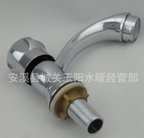 厂家供应批发 铜芯面盆单冷立式水龙头 展运隆卫浴水暖洁具图2