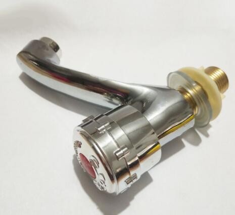 厂家批发 四方三档 淋浴花洒水龙头 展运隆卫浴 水暖洁具图3