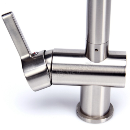 厂家供应 高档时尚嘴巴转动水龙头 拉丝全铜厨房水龙头图3