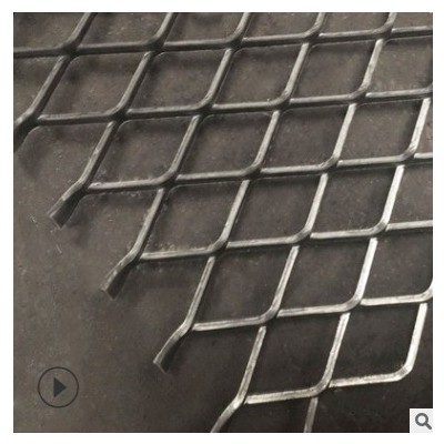 现货菱形钢板网 菱形防滑脚踏网5厘厚建筑施工走道板网片厂家批发