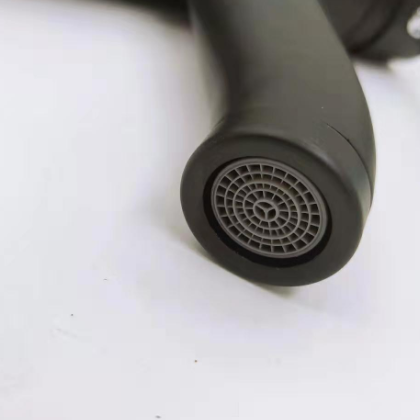 厂家直销 黑色哑光水龙头 不锈钢烤漆黑冷热单孔面盆台下盆水龙头图2