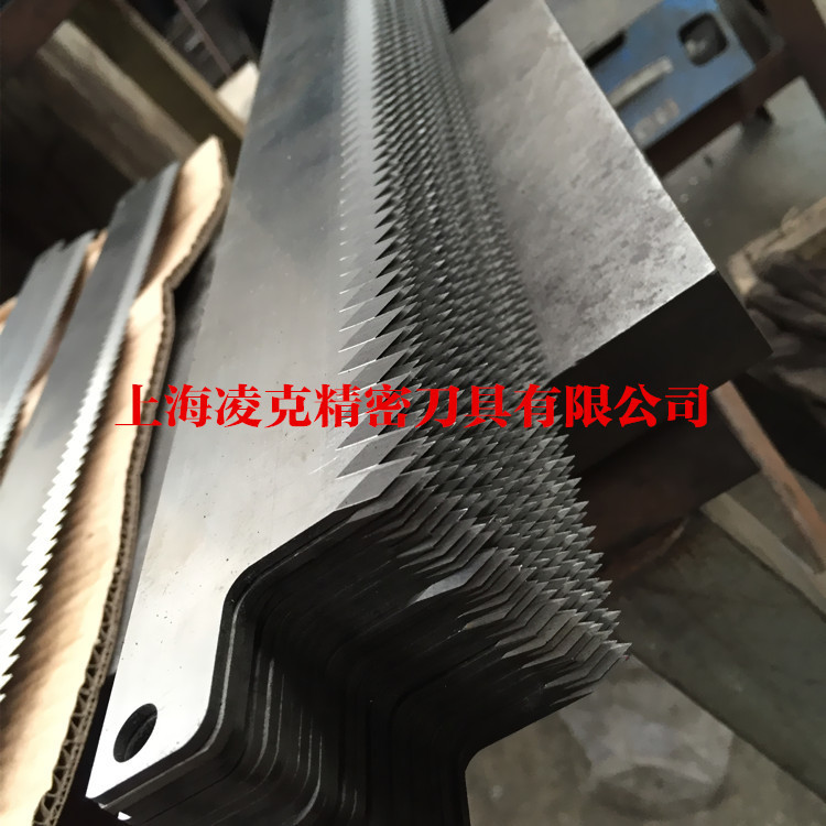 齿形刀片