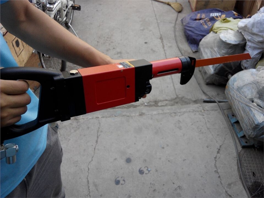 切割锯-手提式气动切割锯切割锯门市价