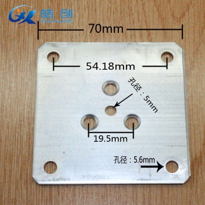 皓创厂家直供1.2mm厚7X7三孔铁片方片柜茶机脚连接件家具沙发配件