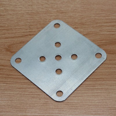 皓创厂家直供2.0mm厚7X7cm方铁片沙发木脚连接件固定家具五金配件