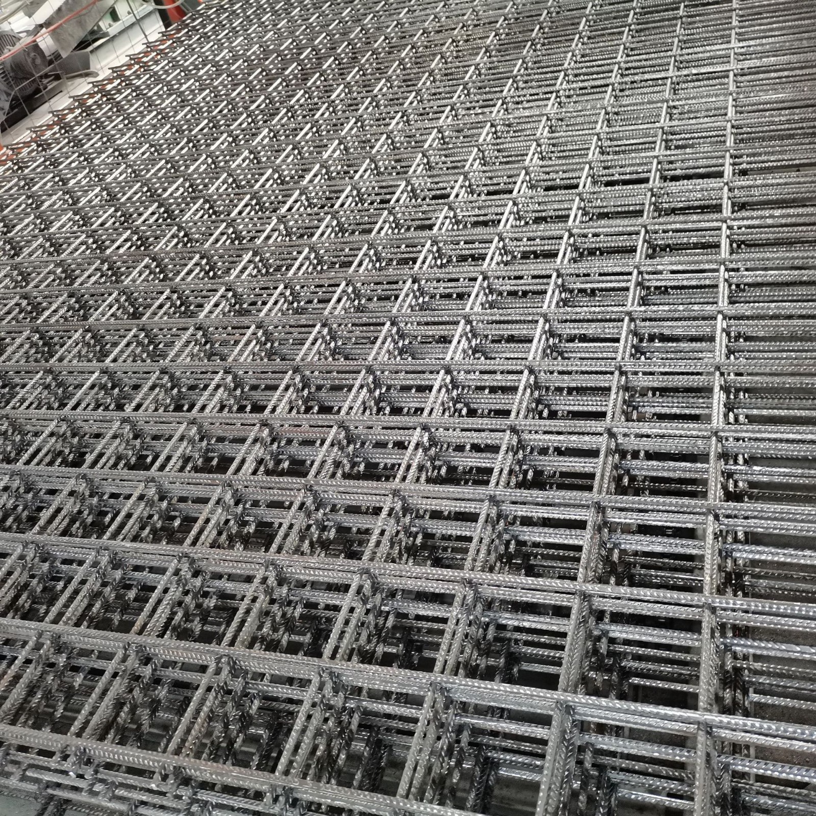 钢筋焊接网片方格网钢丝建筑桥梁工地施工钢筋网片地暖网片铁丝网图3