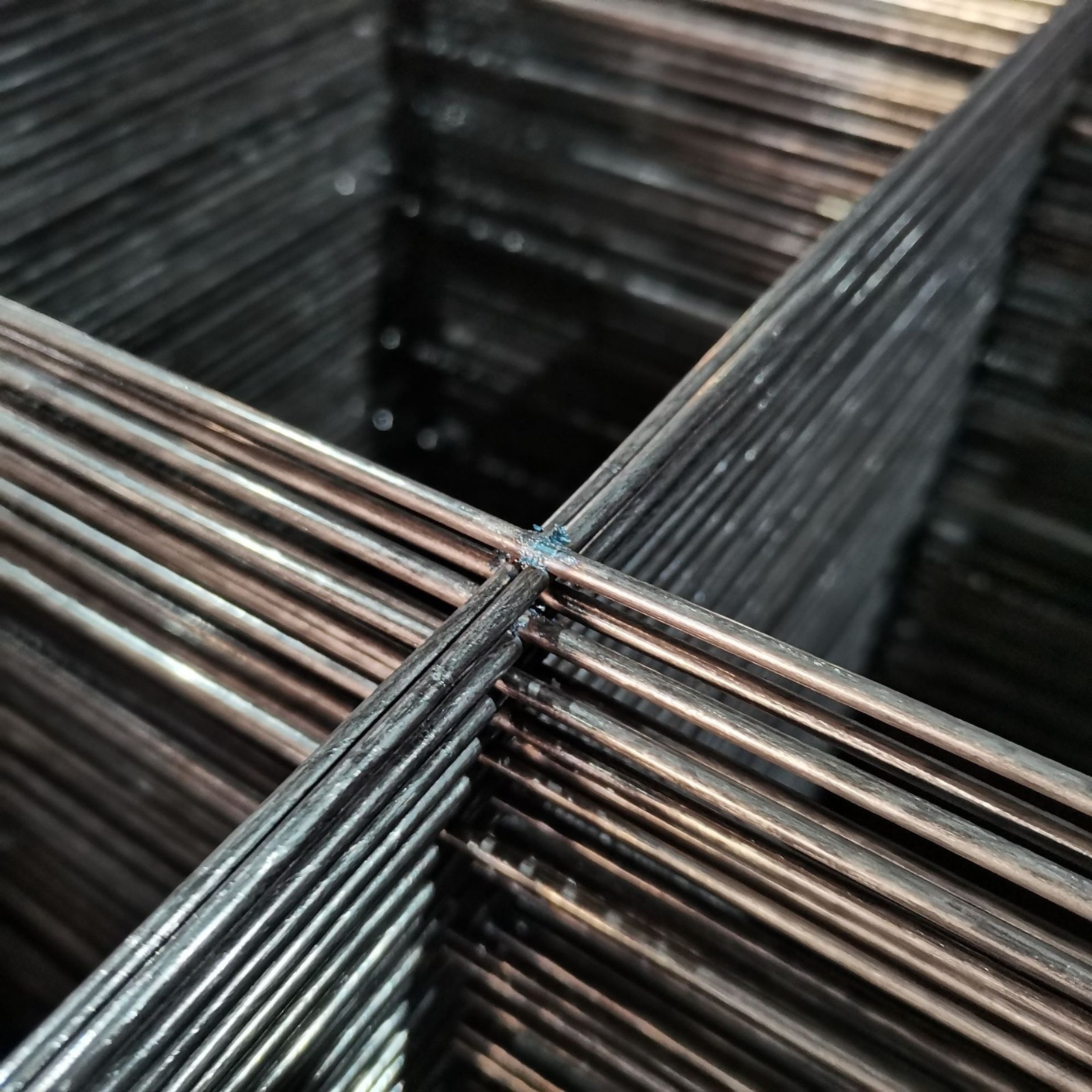 建筑工地水泥防裂网加粗螺纹钢丝网格片 地暖房屋钢筋网片 铁网片图2